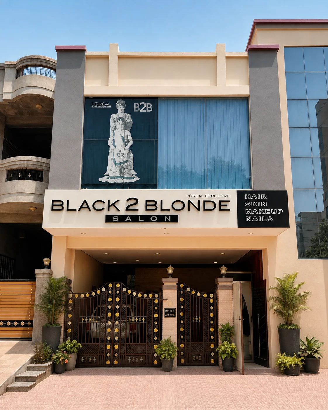 Black 2 Blonde salon interior